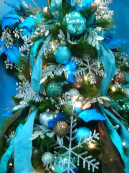 Tree decorations available in Rhode Island